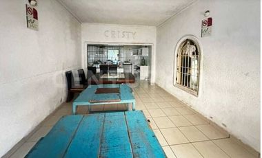 CASA EN VENTA SOBRE AV. NIÑOS HEROES