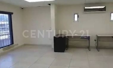 VENTA DE OFICINA EN LA COL.VALLE DEL NOGALAR EN VENTA EN SAN NICOLAS DE LOS G.
