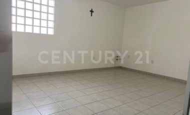 Edificio Comercial en Venta sobre Av. Universidad, SJR | (Oficinas/Consultorios)