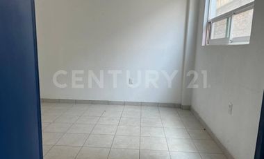 Edificio Comercial en Venta sobre Av. Universidad, SJR | (Oficinas/Consultorios)