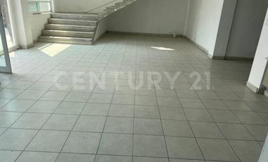 Edificio Comercial en Venta sobre Av. Universidad, SJR | (Oficinas/Consultorios)