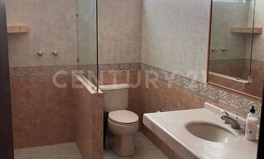 OFICINA EN RENTA EN PUEBLA, COL BUGAMBILIAS CON SERVICIOS INCLUIDOS