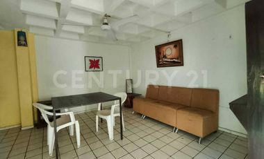 Edificio de departamentos en venta, calle J. Jesus Carranza, Centro de Colima