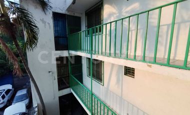 Edificio de departamentos en venta, calle J. Jesus Carranza, Centro de Colima