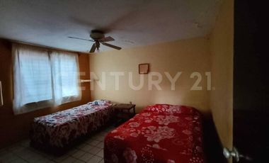 Edificio de departamentos en venta, calle J. Jesus Carranza, Centro de Colima