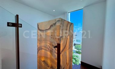 Casa en Venta Canales Puerto Cancún - Muelle privado