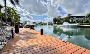 Casa en Venta Canales Puerto Cancún - Muelle privado