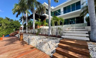 Casa en Venta Canales Puerto Cancún - Muelle privado