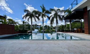 Casa en Venta Canales Puerto Cancún - Muelle privado