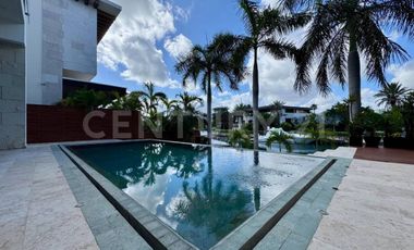 Casa en Venta Canales Puerto Cancún - Muelle privado