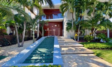 Casa en Venta Canales Puerto Cancún - Muelle privado