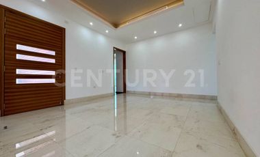 Casa en Venta Canales Puerto Cancún - Muelle privado