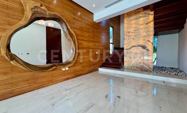 Casa en Venta Canales Puerto Cancún - Muelle privado