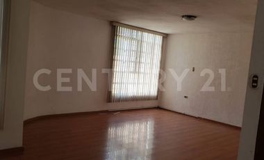 Venta de casa en Puebla, Haras del Bosque de 1,090 m2 de Terreno UN PISO.