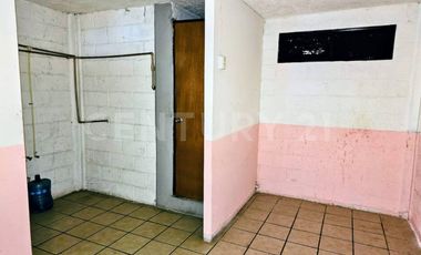 Venta de locales comerciales en Puebla San Isidro sobre la 14 sur.