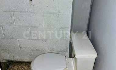 Venta de locales comerciales en Puebla San Isidro sobre la 14 sur.