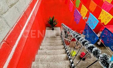 Venta de locales comerciales en Puebla San Isidro sobre la 14 sur.