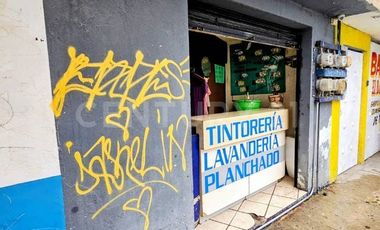 Venta de locales comerciales en Puebla San Isidro sobre la 14 sur.