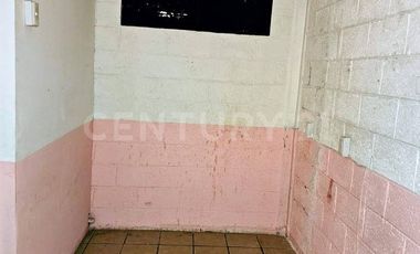 Venta de locales comerciales en Puebla San Isidro sobre la 14 sur.