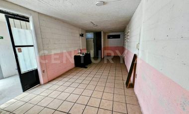 Venta de locales comerciales en Puebla San Isidro sobre la 14 sur.