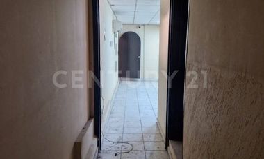 Venta de Bodega en Puebla en 14 oriente..