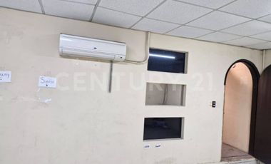 RENTA DE BODEGA EN PUEBLA CON LOCAL COMERCIAL.