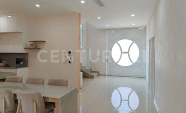 CASA CON 2 ALBERCAS EN VENTA EN COMALA, COLIMA