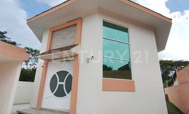 CASA CON 2 ALBERCAS EN VENTA EN COMALA, COLIMA