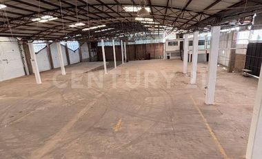 BODEGA EN RENTA-PUEBLA, AV PRINCIPAL FORJADORES.