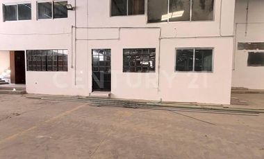 BODEGA EN RENTA-PUEBLA, AV PRINCIPAL FORJADORES.