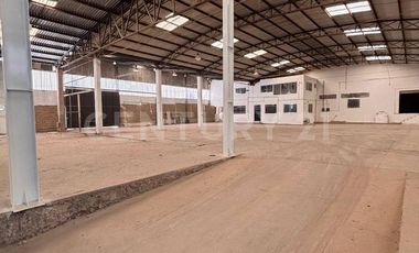 BODEGA EN RENTA-PUEBLA, AV PRINCIPAL FORJADORES.