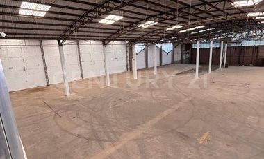 BODEGA EN RENTA-PUEBLA, AV PRINCIPAL FORJADORES.