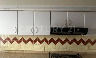 Casa en RENTA de dos plantas en Col. Niños Héroes