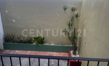 Casa en RENTA de dos plantas en Col. Niños Héroes