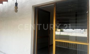 Casa en RENTA de dos plantas en Col. Niños Héroes