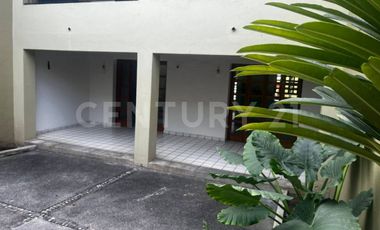 Casa en RENTA de dos plantas en Col. Niños Héroes