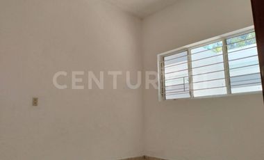 Casa en renta en Av. Insurgentes, Colima, Colima
