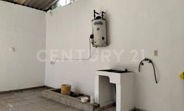 Casa en renta en Av. Insurgentes, Colima, Colima