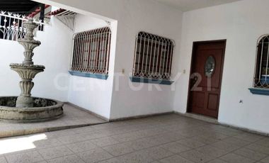 Casa en renta en Av. Insurgentes, Colima, Colima
