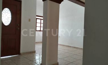 Casa en renta en Av. Insurgentes, Colima, Colima