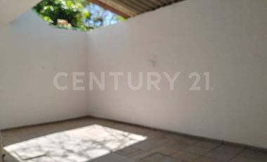 Casa en renta en Av. Insurgentes, Colima, Colima