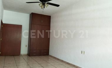 Casa en renta en Av. Insurgentes, Colima, Colima