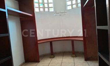 Casa en renta en Av. Insurgentes, Colima, Colima