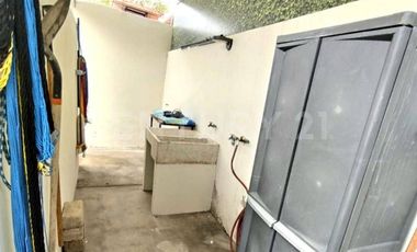 Casa en Renta o para Oficinas Sobre avenida en Manzanillo Barrio #5