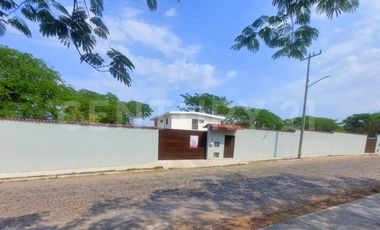 Casa de Campo con Alberca en Fraccionamiento Buenos Aires