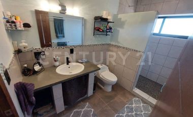 Casa de Campo con Alberca en Fraccionamiento Buenos Aires