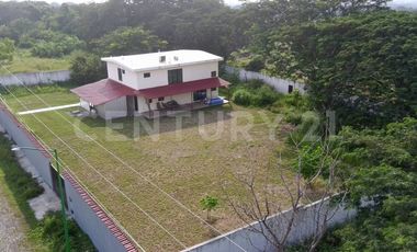 Casa de Campo con Alberca en Fraccionamiento Buenos Aires