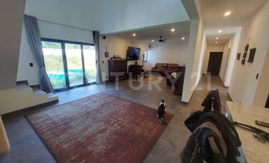 Casa de Campo con Alberca en Fraccionamiento Buenos Aires