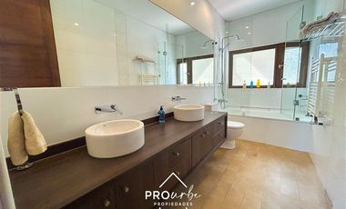 Casa en Venta en Nocedal/ Monseñor Edwards
