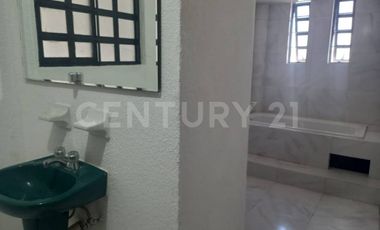 Se Renta Casa en Bosques de lago